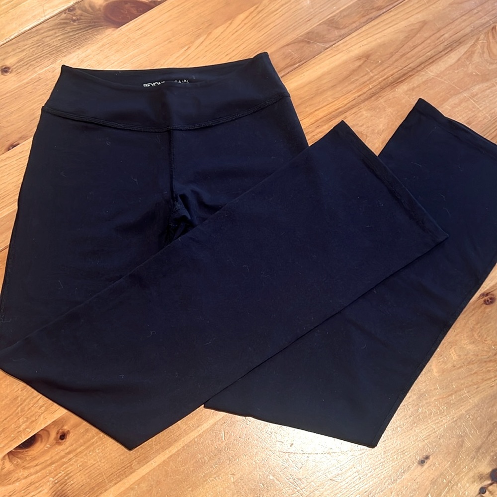 Beyond Yoga Flared Leg Yoga Pants 🧘‍♀️